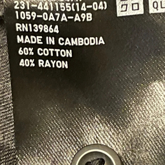 Uniqlo Gray Black Plaid Button Down Long Sleeve Shirt Size Small - Picture 9 of 10